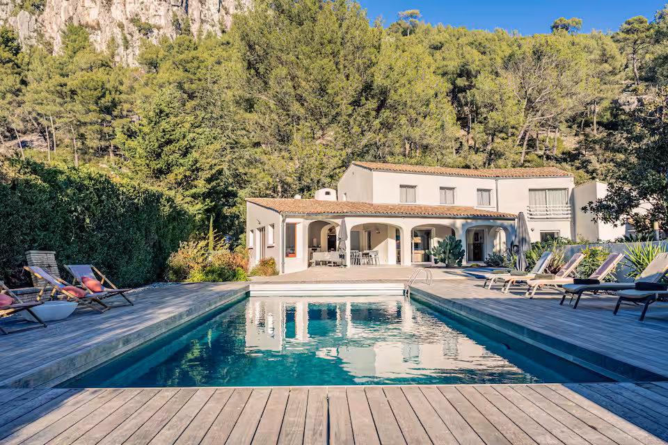 5* Villa & Padel with Private Pool - Image 2